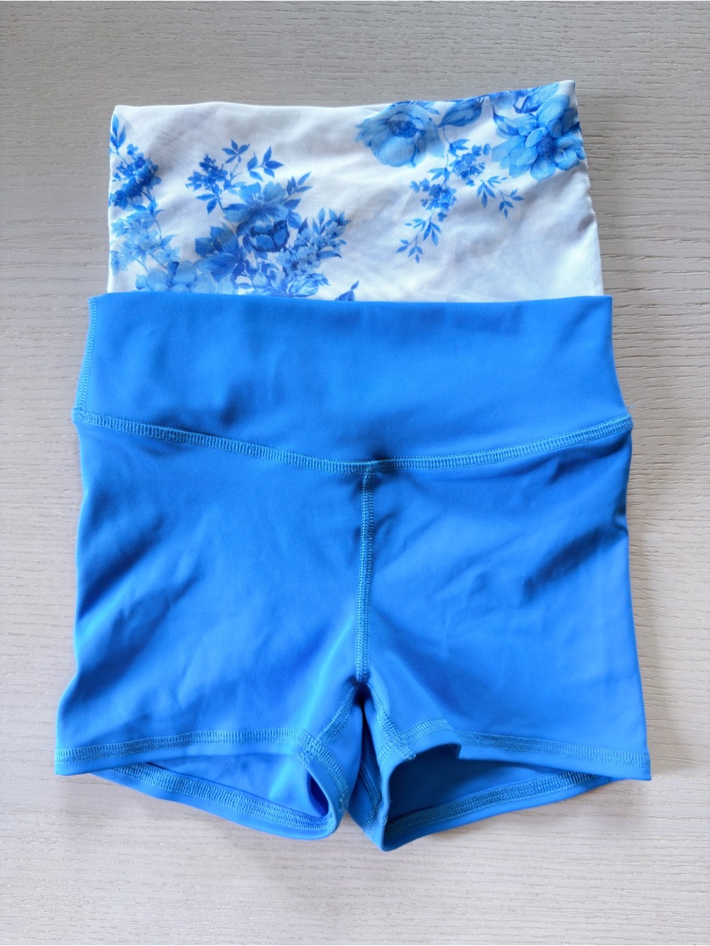 Five Dancewear - Everyday Foldover Short 2” -
Blue Spark/Floral - XS